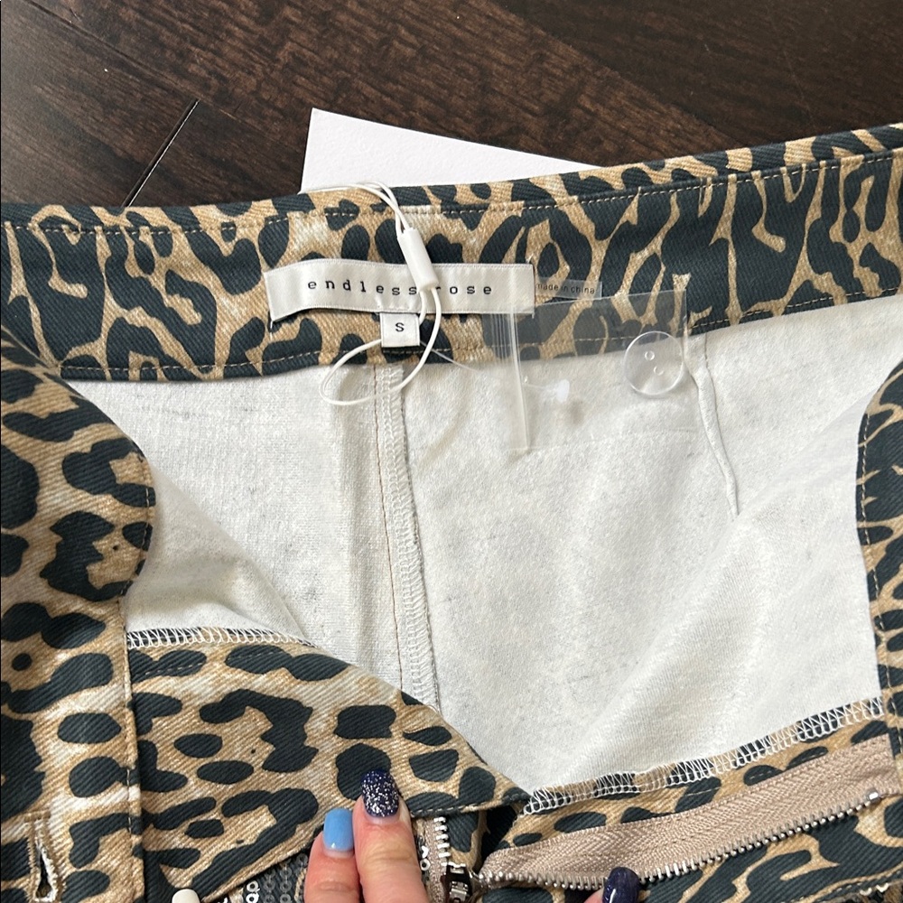 Leopard Print High Rise Shorts - Picture 13 of 16